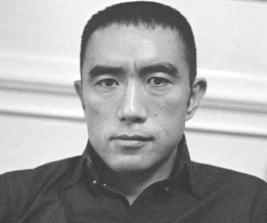 Јукио Мишима vs Харуки Мураками, или прича о Јапану и Другом Јапану ( + видео интервју )
